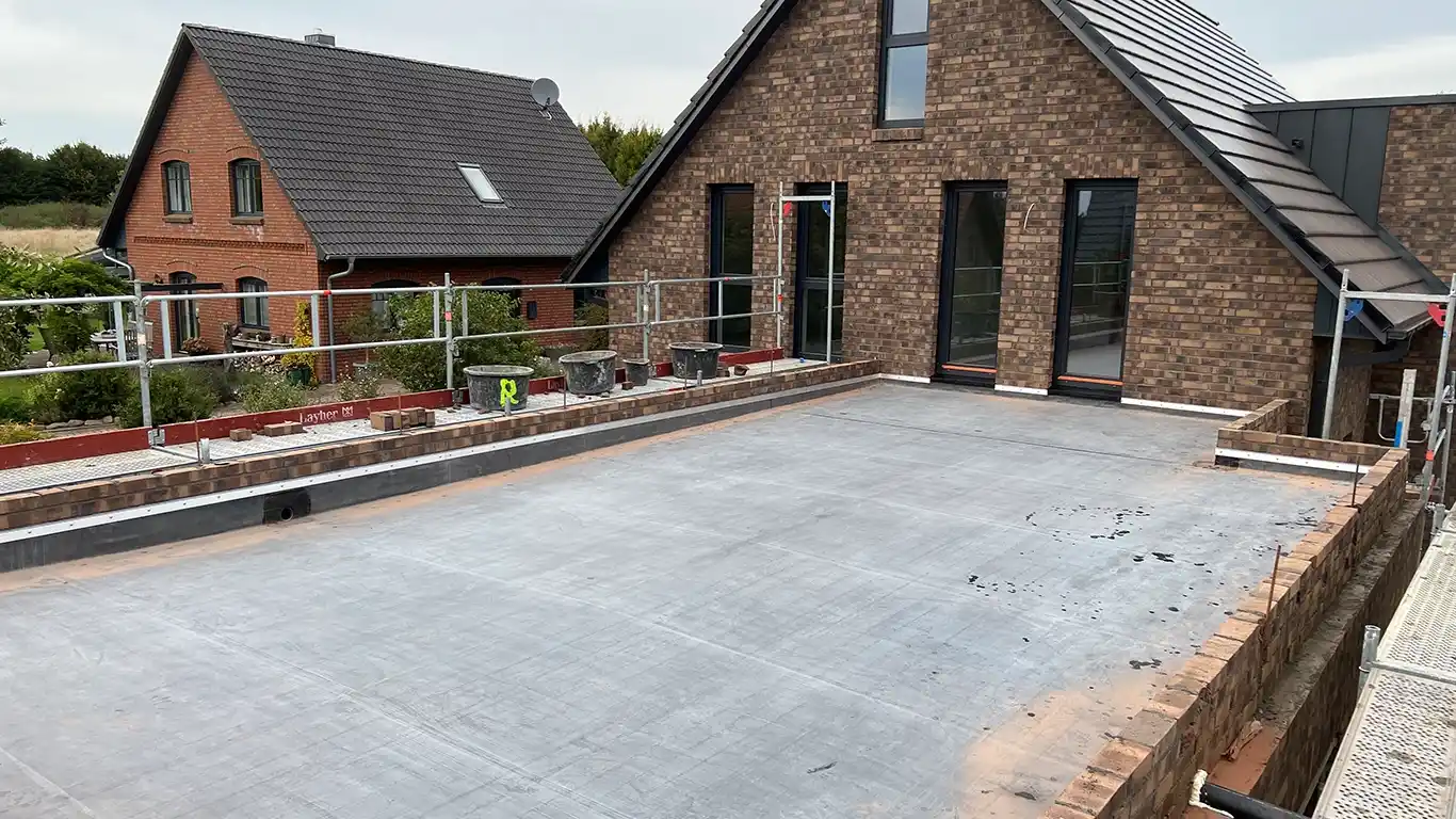 galerie-dacheindeckung-zimmerei-likaj-gehdebrecht-neumuenster-03_6935500f41cec