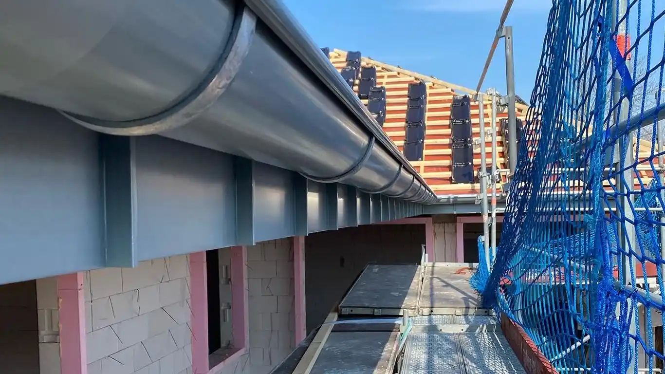 galerie-dacheindeckung-zimmerei-likaj-gehdebrecht-neumuenster-04_6935500f42eb7