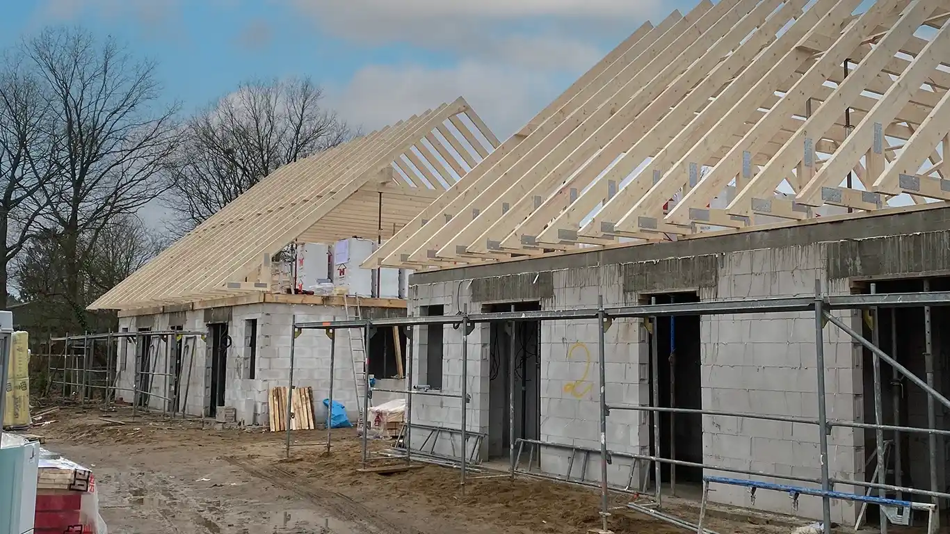 galerie-zimmerei-likaj-gehdebrecht-neumuenster-01_6935500f7ecec